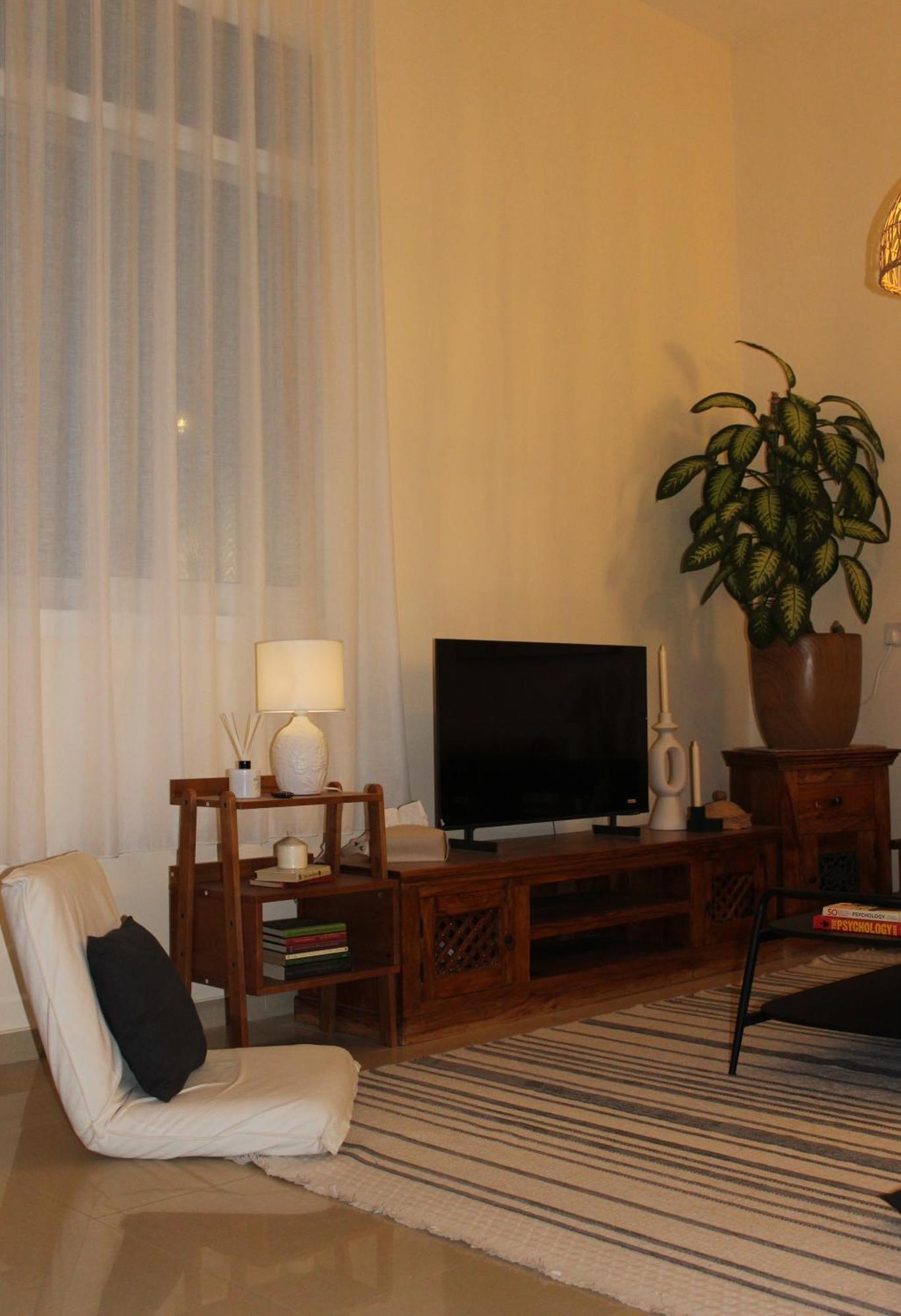 Boho Style Cozy 1 Bhk Apartment Abu Dhabi
